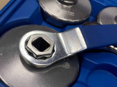 ชุดถอดหม้อกรอง TW KE220 ตรา King Eagle 17 ตัวชุด รุ่นอลูมิเนียม KE220 Oil Filter Wrench Set-ABLETOOLThailand.Com - บริษัท เอเบิลทูล จำกัด